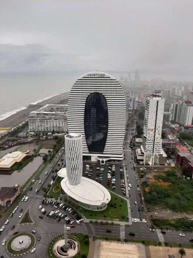 Apartment 16,26,27 Floors In Alliance Palace Batumi Eksteriør billede