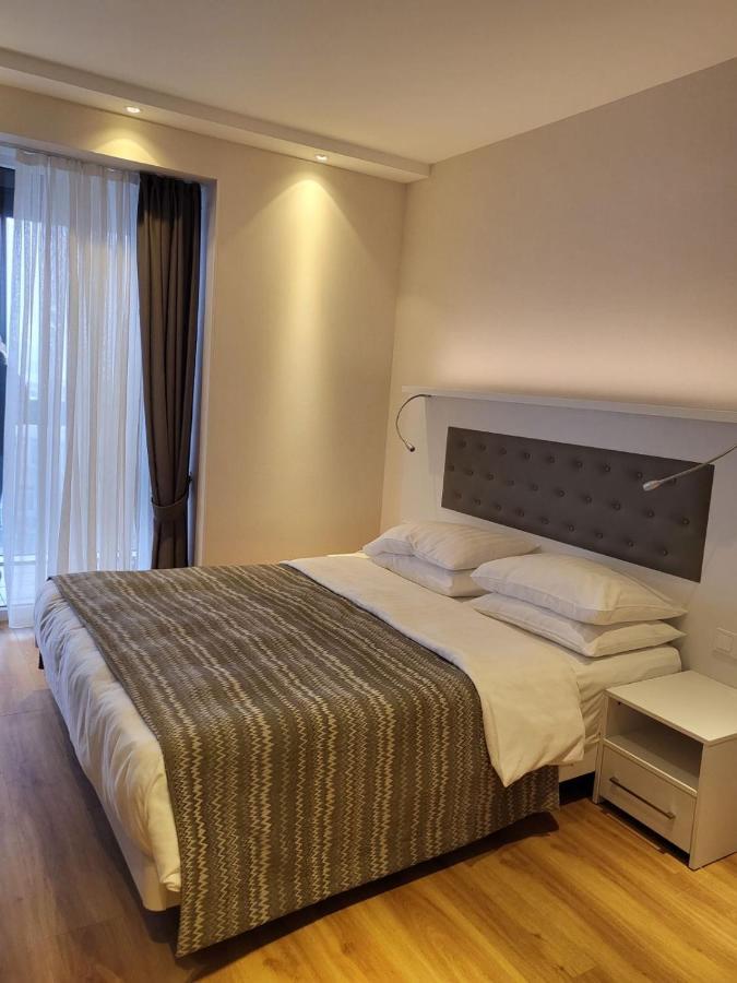 Apartment 16,26,27 Floors In Alliance Palace Batumi Eksteriør billede