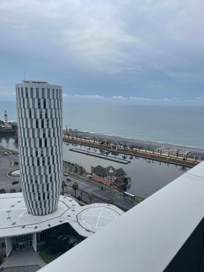 Apartment 16,26,27 Floors In Alliance Palace Batumi Eksteriør billede