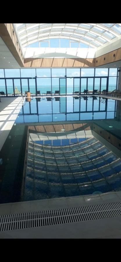 Apartment 16,26,27 Floors In Alliance Palace Batumi Eksteriør billede