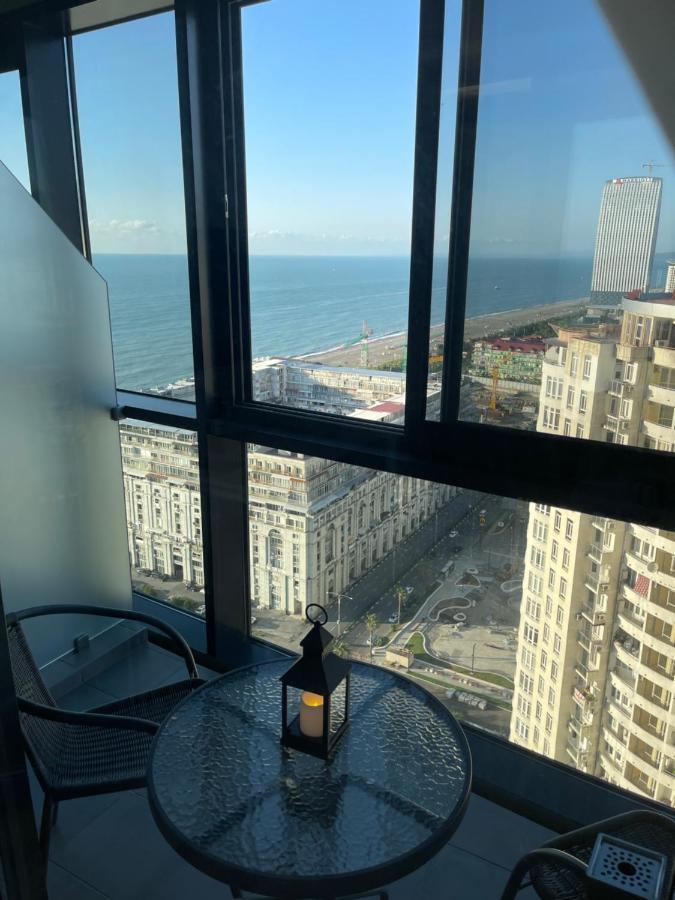 Apartment 16,26,27 Floors In Alliance Palace Batumi Eksteriør billede