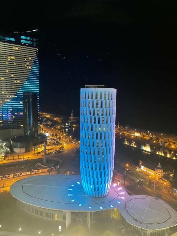Apartment 16,26,27 Floors In Alliance Palace Batumi Eksteriør billede